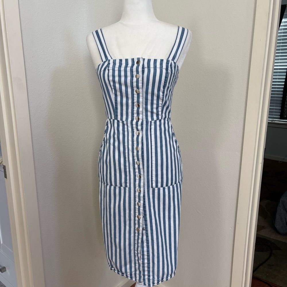 Forever 21 Blue and White Classic Striped Denim Midi Dress Size S with Pockets - Picture 10 of 11